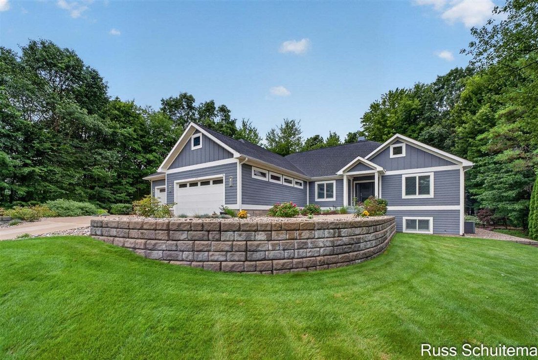 House in Norton Shores, Michigan, United States 5 - 18676765