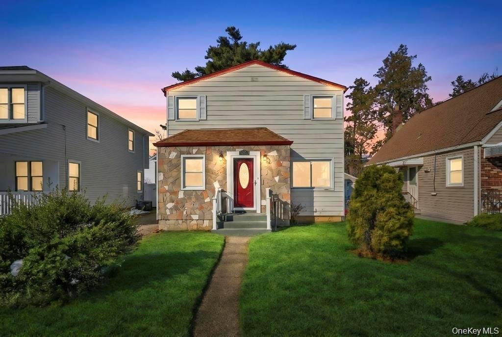 House in New Hyde Park, New York, United States 2 - 18678297