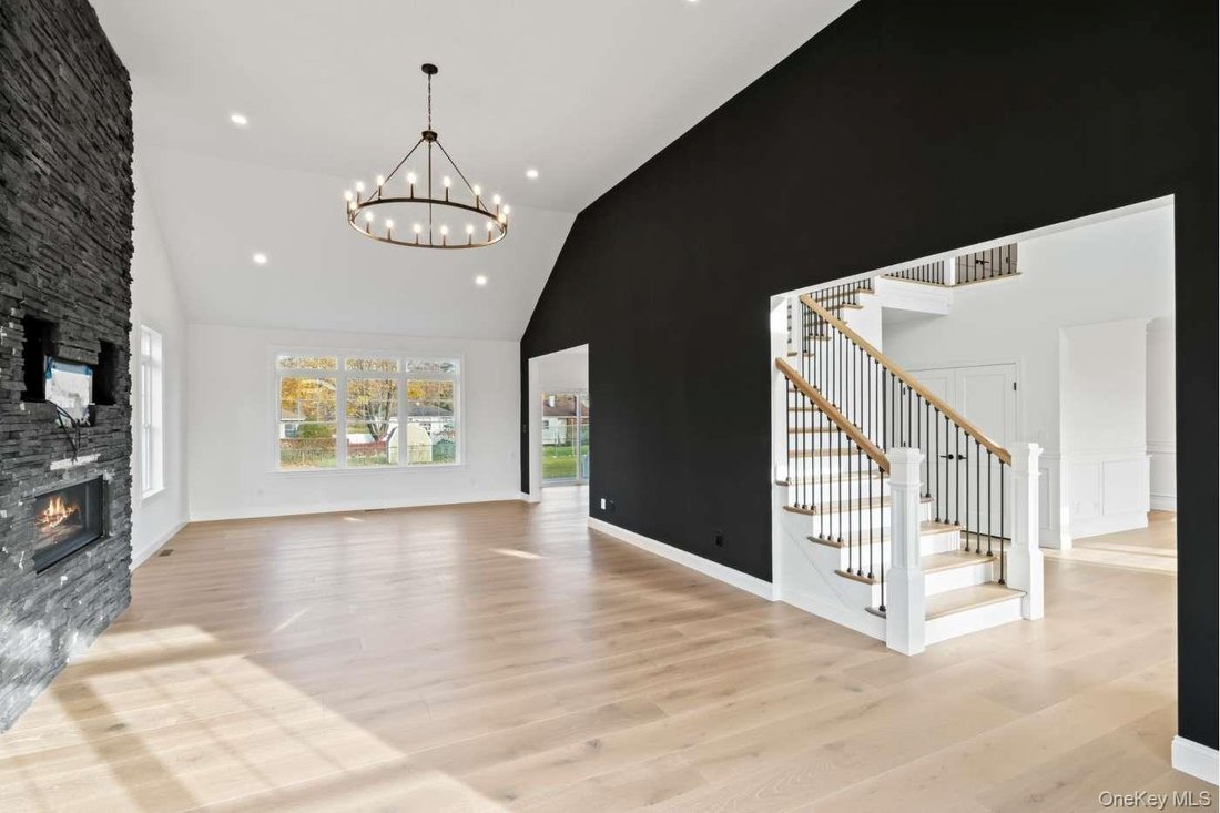 House in Setauket- East Setauket, New York, United States 5 - 18677693
