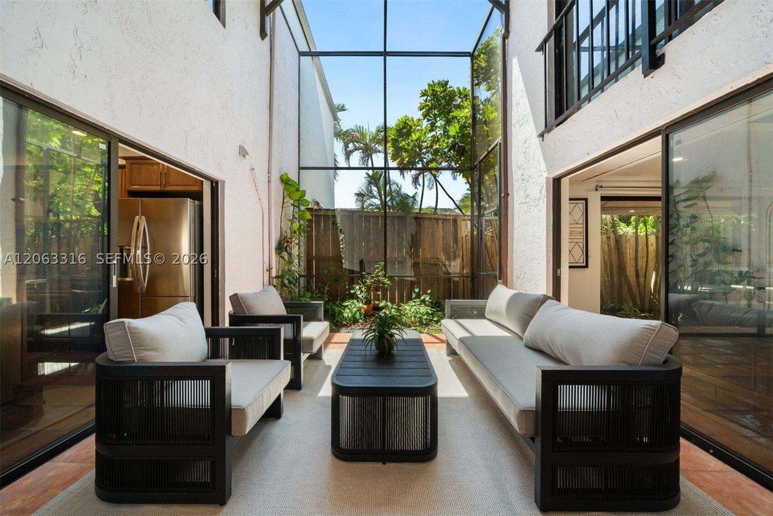 Townhouse in Miami, Florida, United States 3 - 18676998