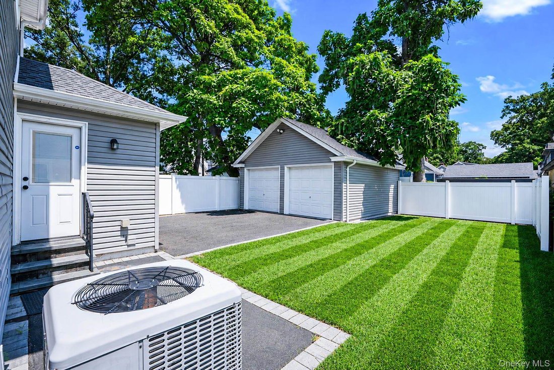 House in Rockville Centre, New York, United States 3 - 18677705