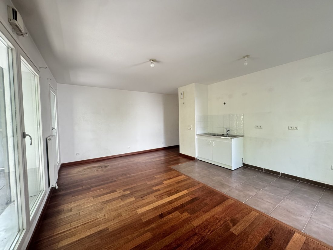 Apartment in Manin-Jaurès, Paris 19e Arrondissement, Paris 5 - 18678391