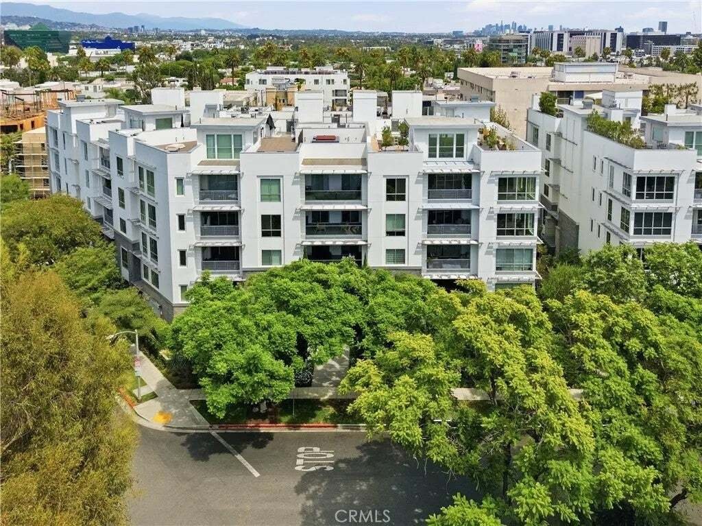 Condo in Beverly Hills, California, United States 2 - 18677052