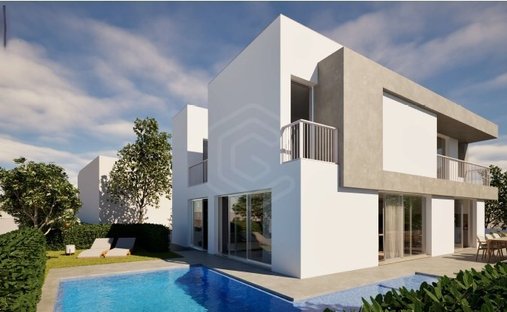 House in Olhos de Agua, Algarve, Portugal 1