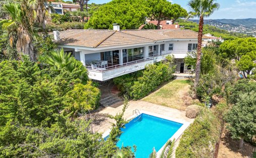Villa in Calonge i Sant Antoni, Catalonia, Spain 1