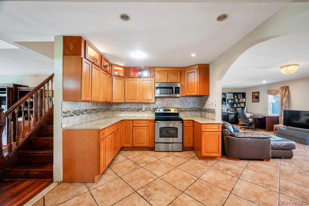 House in Levittown, New York, United States 2 - 18677795
