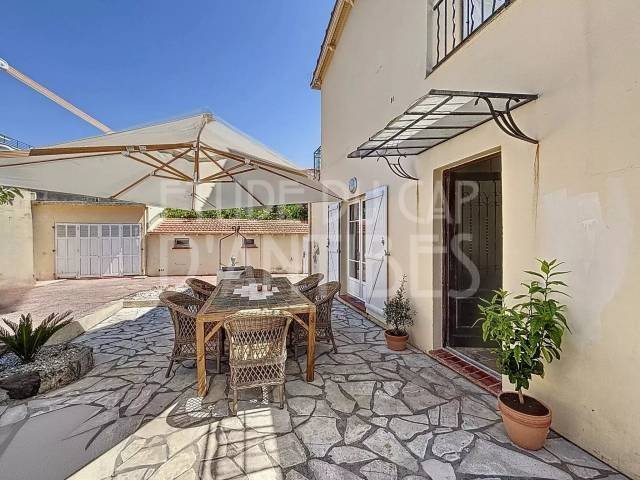 Villa in Fontmerle, Antibes, France 3 - 16404496