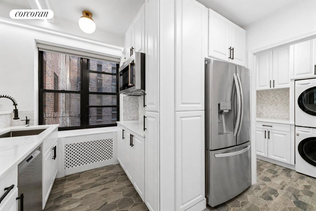 Co Op in New York, New York, United States 4 - 17755951