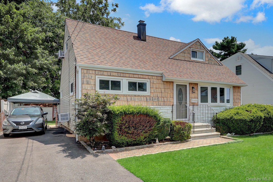 House in Hicksville, New York, United States 3 - 18677802