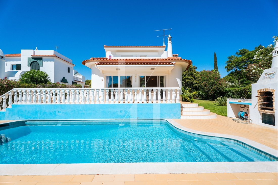 Villa in Vilamoura, Quarteira, Algarve 1 - 18677958