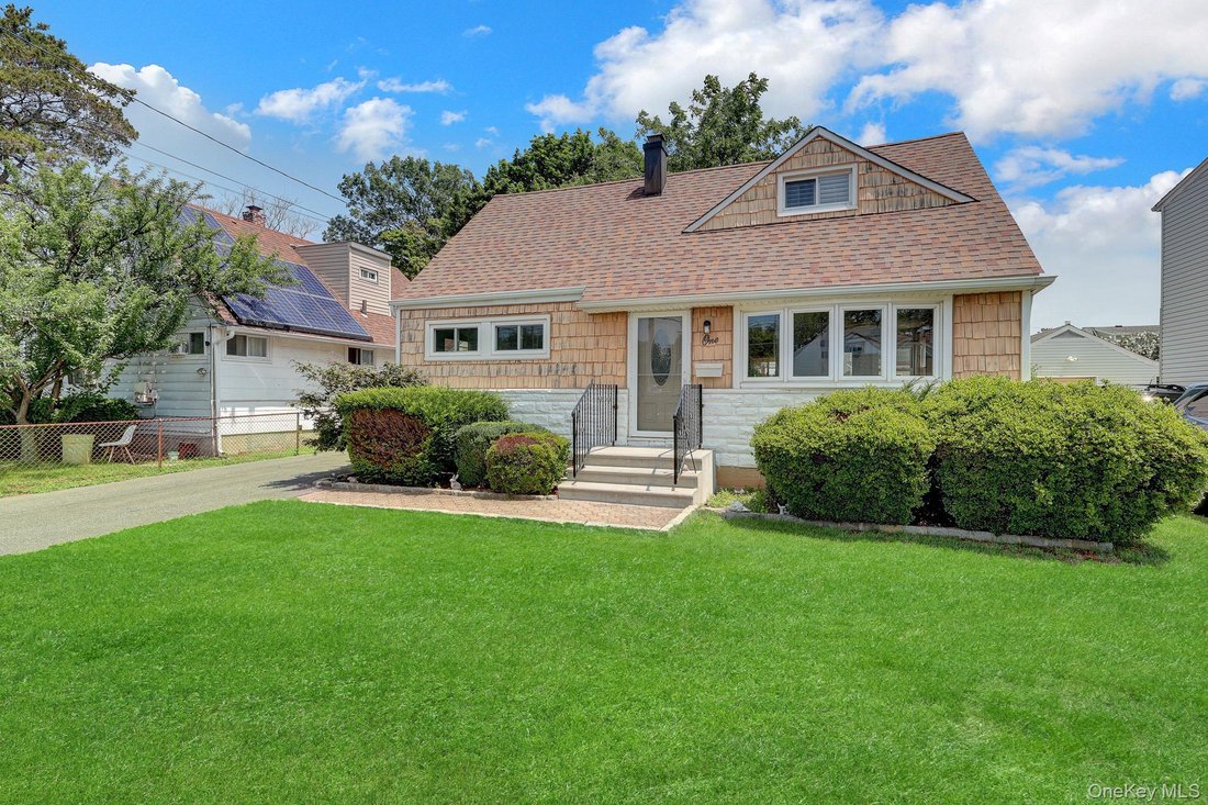 House in Hicksville, New York, United States 4 - 18677802