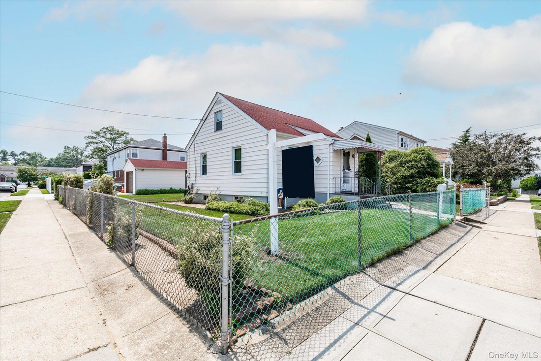 Casa en Elmont, Nueva York, Estados Unidos 1 - 18677526