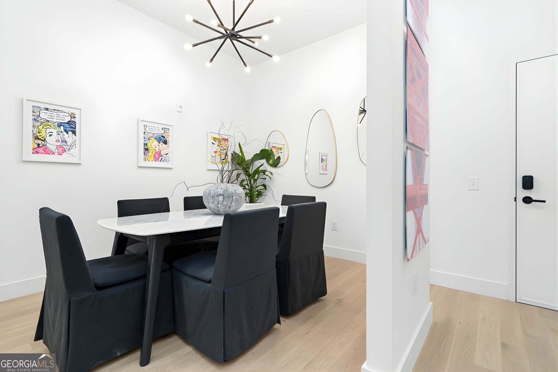Condo in Atlanta, Georgia, United States 5 - 18676470