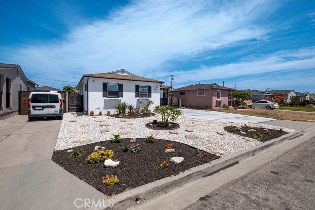 Torrance, California, United States 3 - 18675013