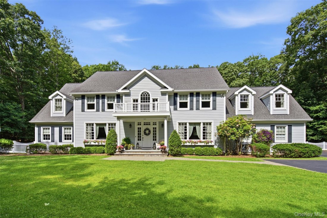 House in Halesite, New York, United States 2 - 18677436