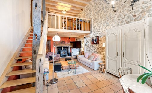 Farm Ranch in Prévessin-Moëns, Auvergne-Rhône-Alpes, France 1