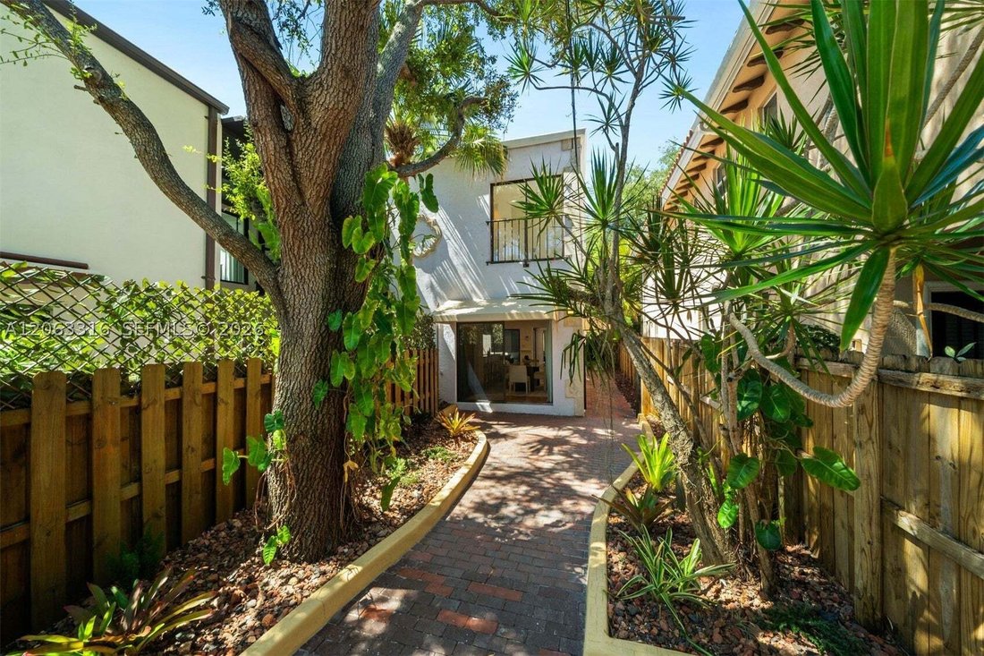 Townhouse in Miami, Florida, United States 1 - 18676998