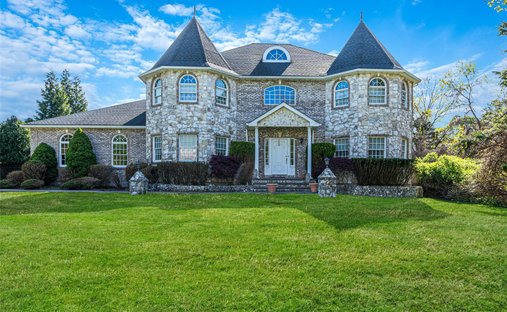 House in Saint James, New York, United States 1