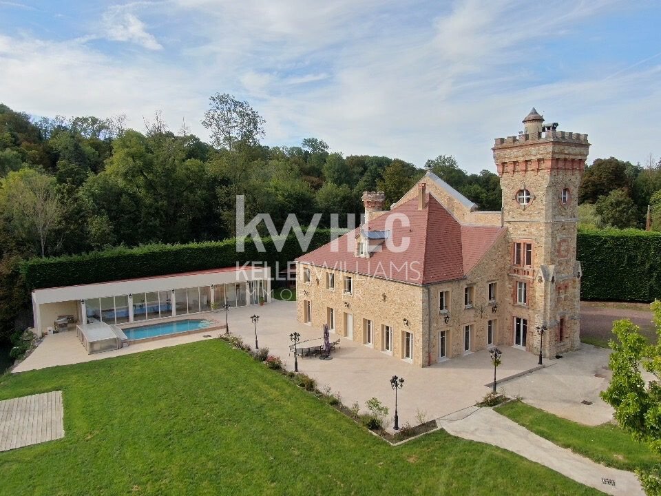 Chateau in Saints, Beautheil-Saints, France 1 - 18489628