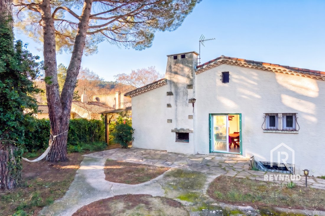 Villa in Centre Ville, Clermont-l'Hérault, France 3 - 17894221