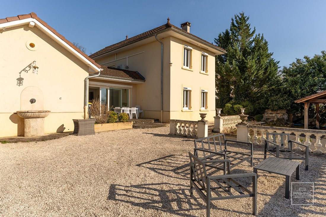 House in Centre Bourg, Neuville-sur-Saone, France 3 - 18676390