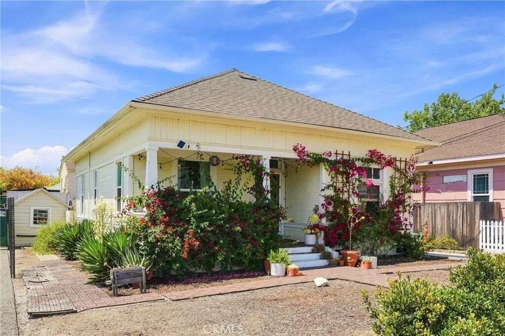 San Luis Obispo, California, United States 3 - 18677033