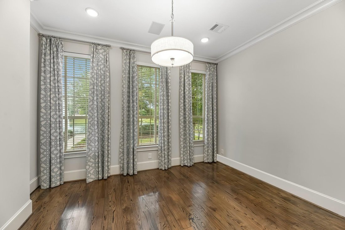 House in Houston, Texas, United States 5 - 18677325