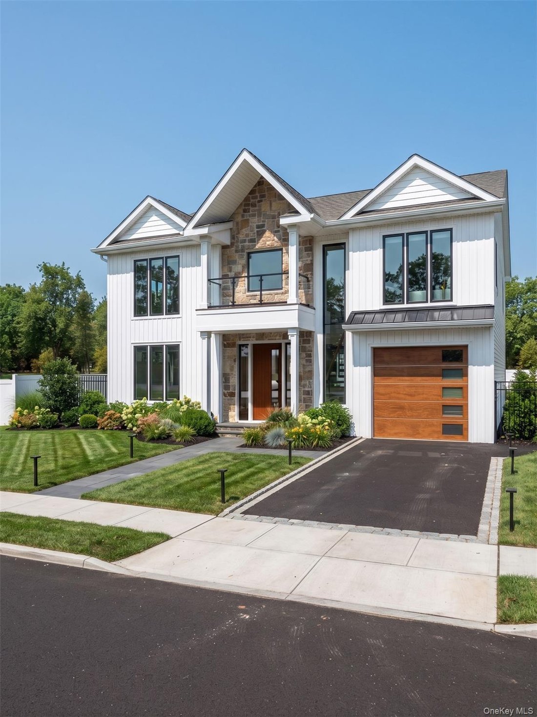 House in Levittown, New York, United States 1 - 18677643