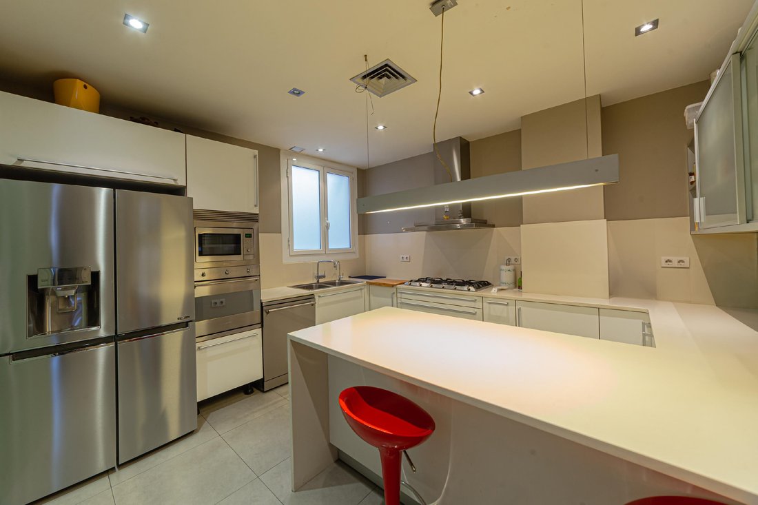 Appartement à Eixample, Barcelone, Espagne 3 - 18313585