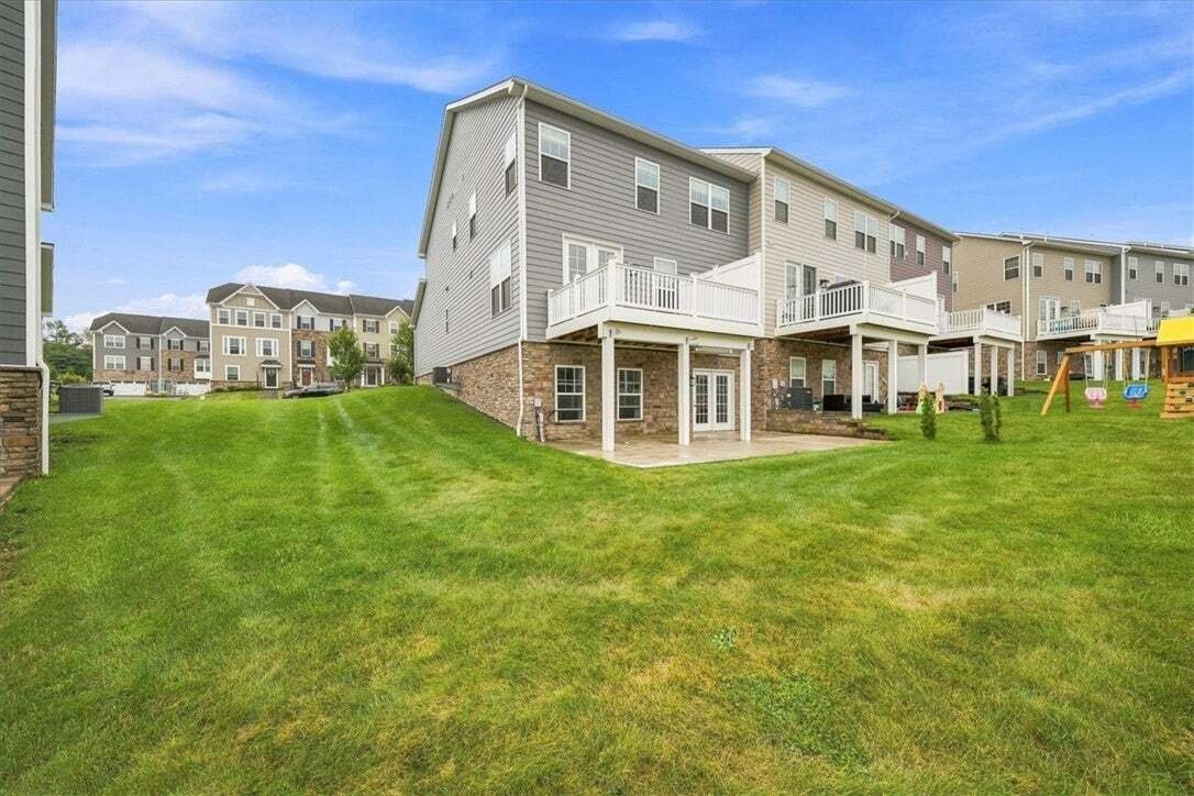 Townhouse in Gibsonia, Pennsylvania, United States 2 - 18676020