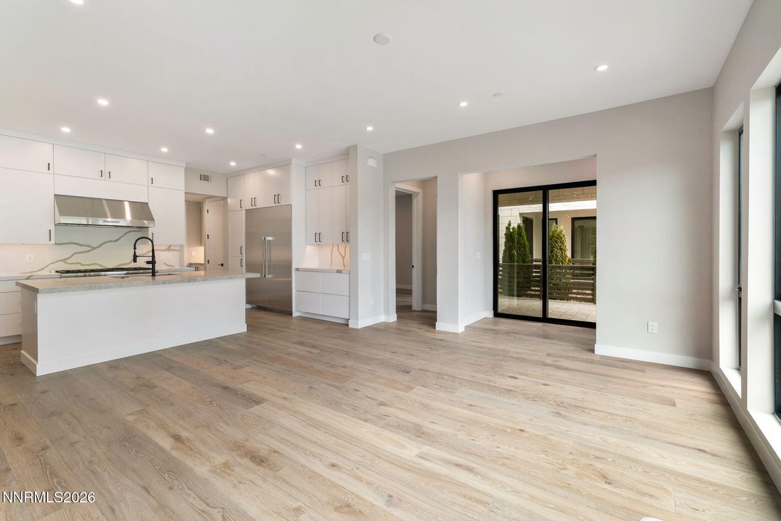 Condo in Reno, Nevada, United States 5 - 18678641