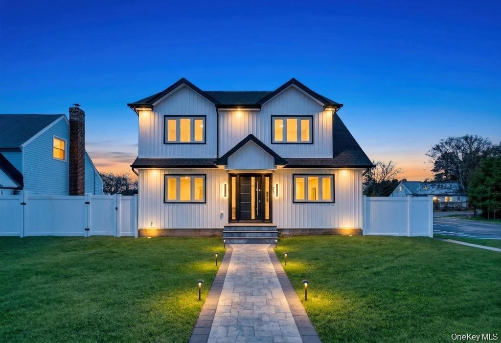House in Hicksville, New York, United States 1 - 18677622