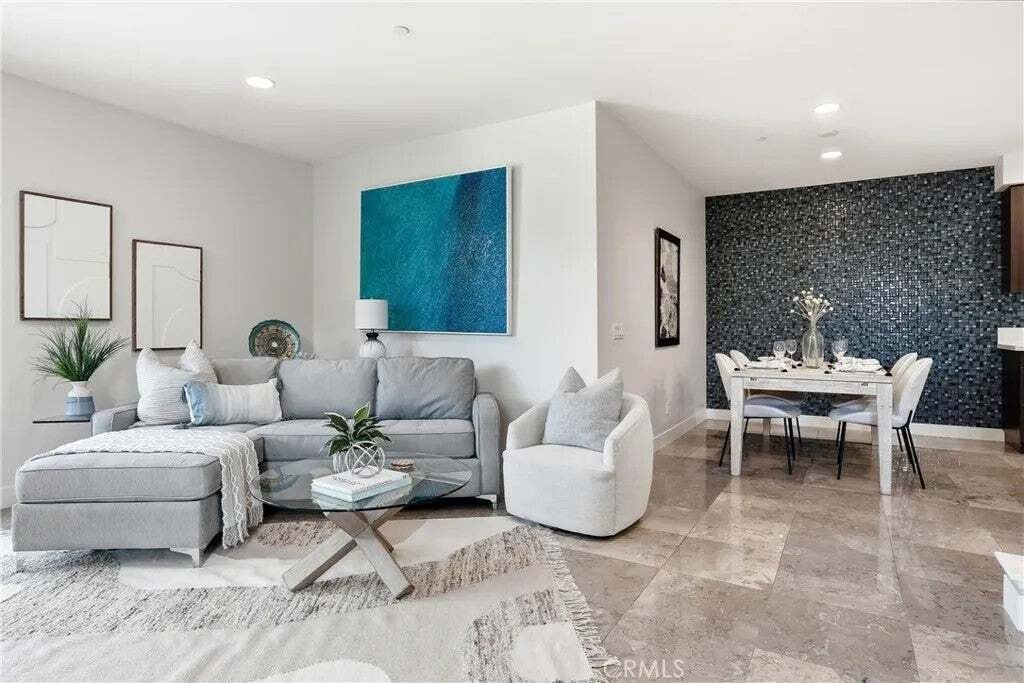 Condo in Irvine, California, United States 4 - 18677050
