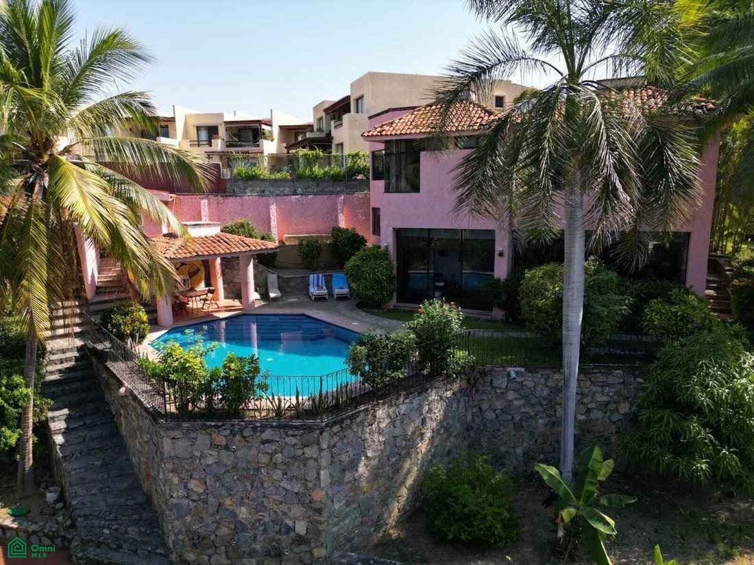 House in Ixtapa Zihuatanejo, Guerrero, Mexico 2 - 17490042