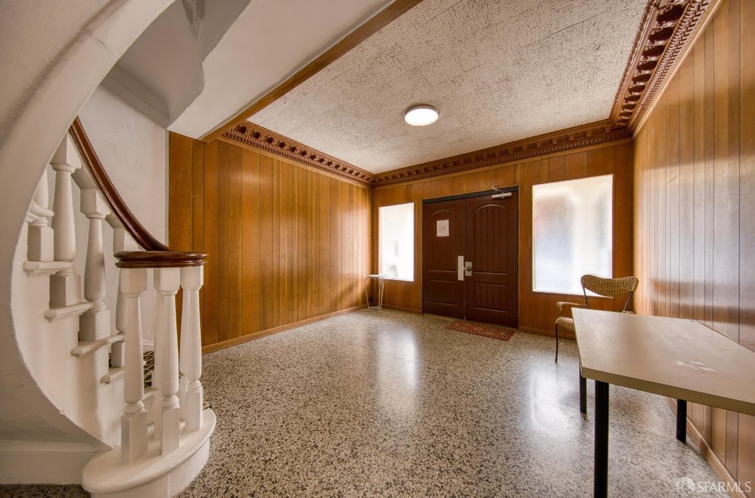 San Francisco, California, United States 3 - 18676419
