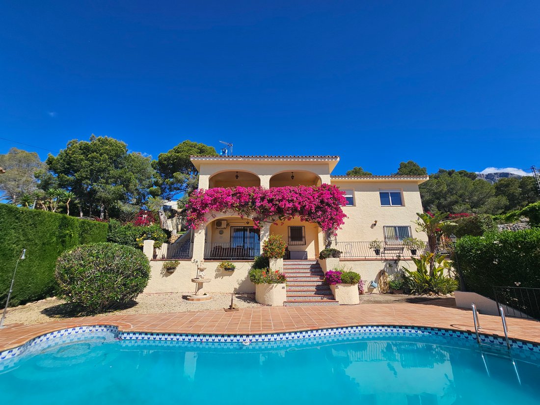 Villa in Altea, Valencian Community, Spain 1 - 18674515