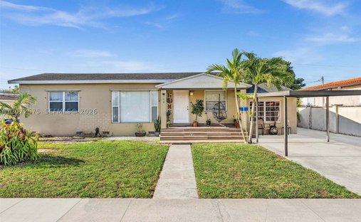 House in Hialeah, Florida, United States 1