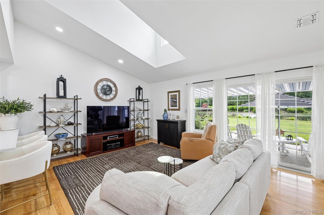Condo in Jamesport, New York, United States 4 - 18677531