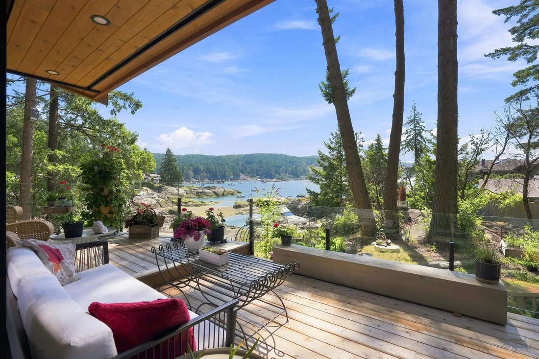 House in Halfmoon Bay, British Columbia, Canada 5 - 18675403