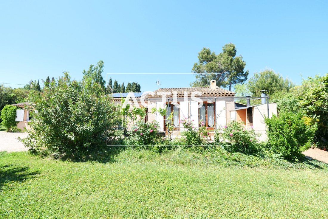 House in Bel Air-Jasse des Bernades La Crau-Les Barettes, Salon-de-Provence, France 2 - 18674976