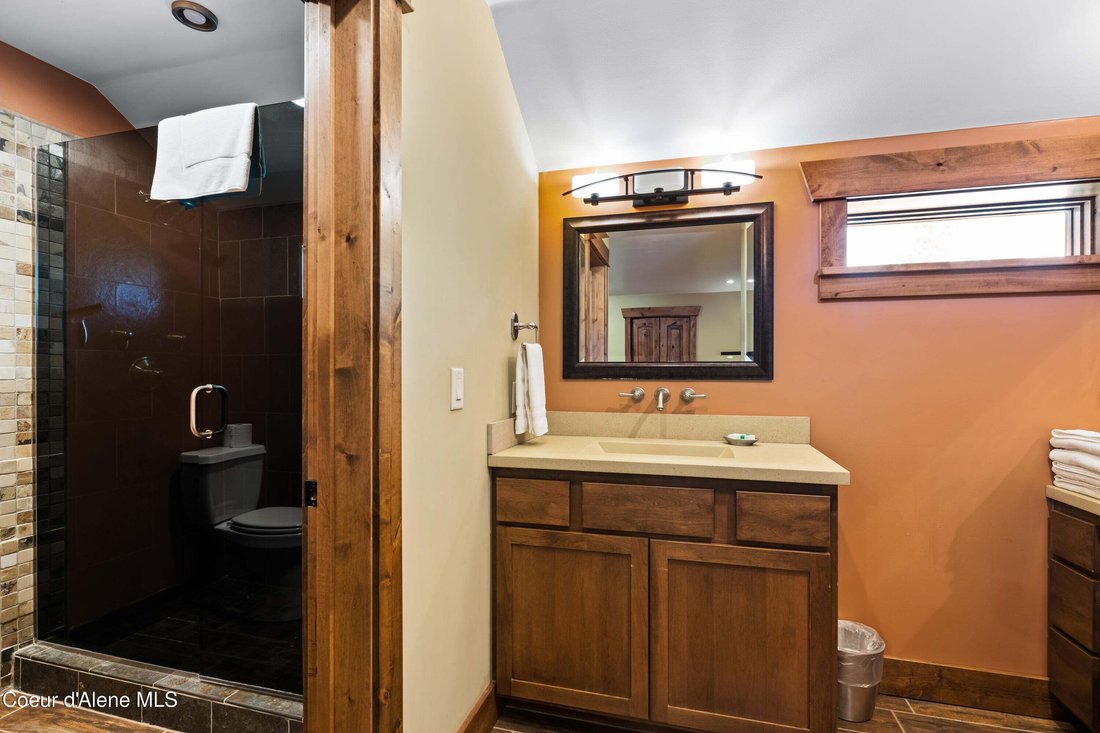 Condo in Coolin, Idaho, United States 5 - 18676169