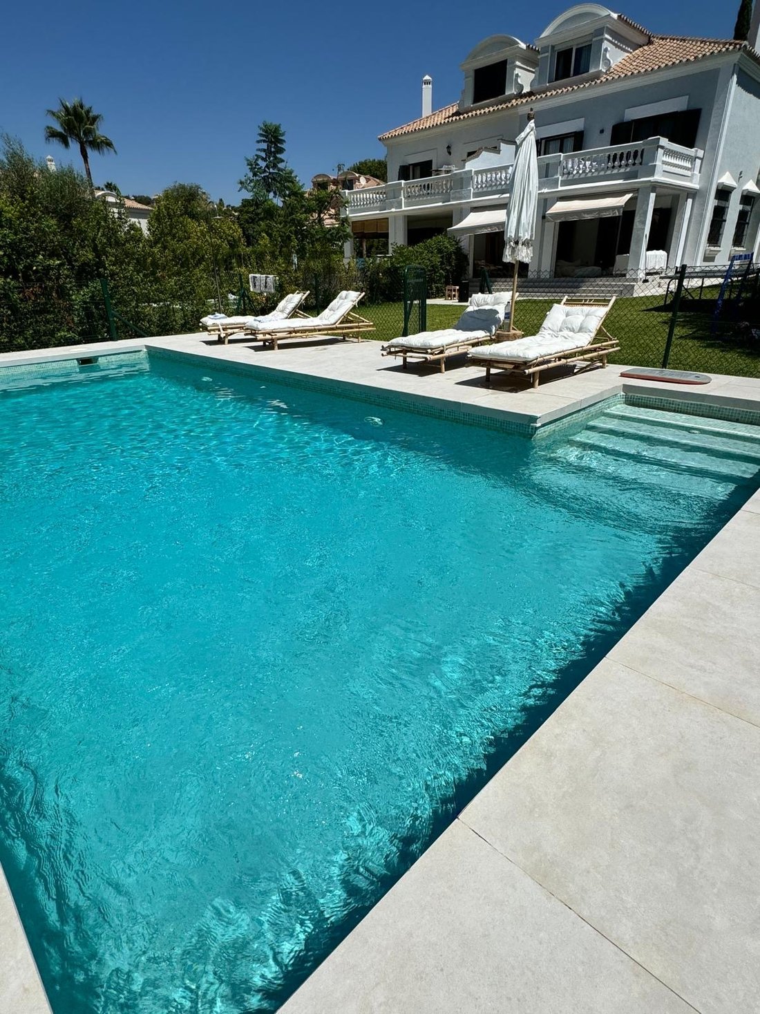 Townhouse in Sotogrande, San Roque, Andalusia 1 - 18678698