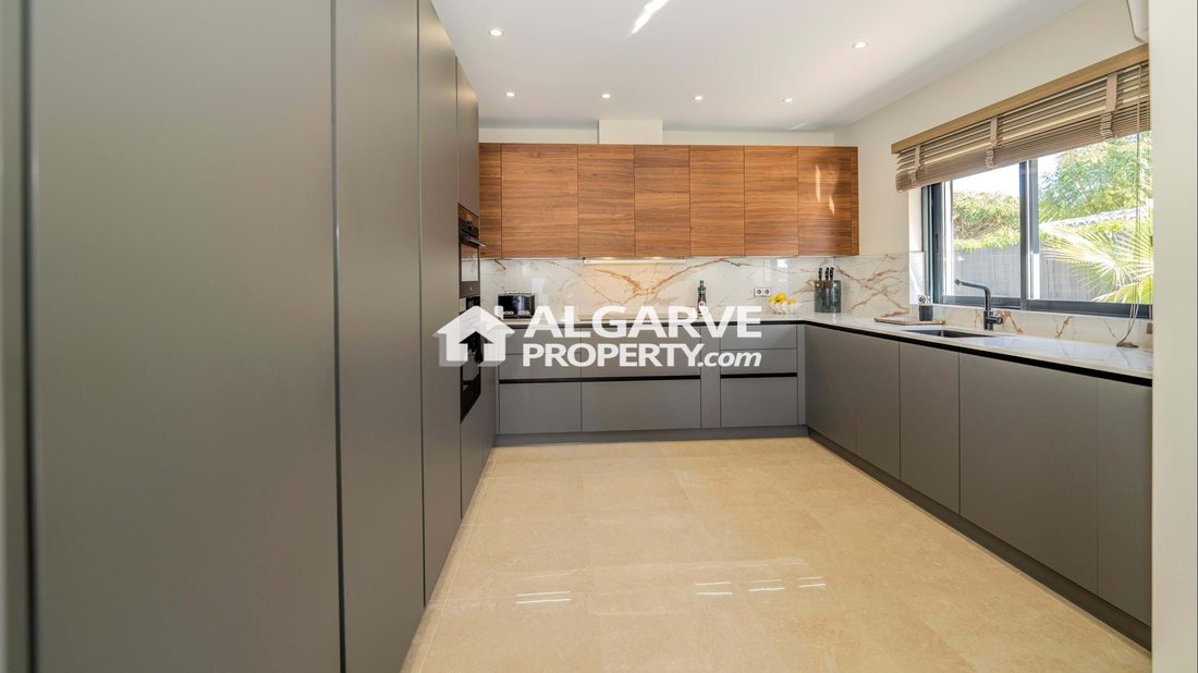 Villa in Vilamoura, Quarteira, Algarve 3 - 18677977