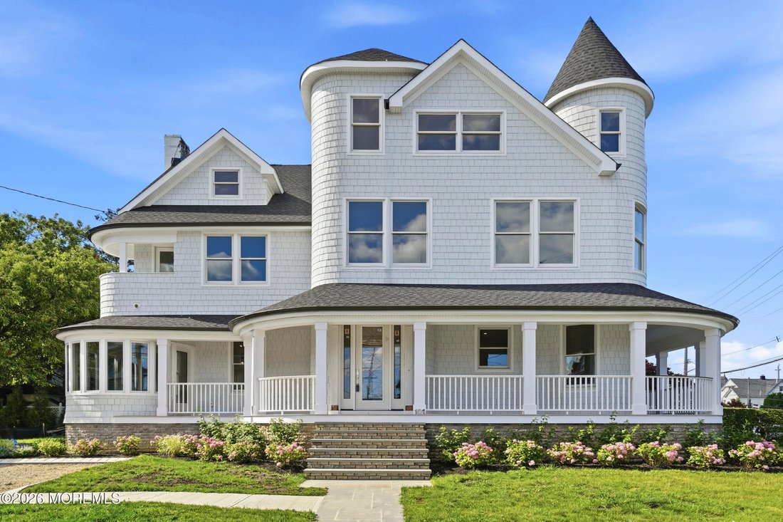 Long Branch, New Jersey, United States 1 - 18675396
