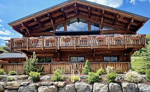 Chalet in Les Gets, Auvergne-Rhône-Alpes, France 1