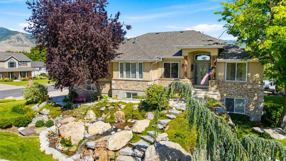 Casa a West Bountiful, Utah, Stati Uniti 1 - 18217387