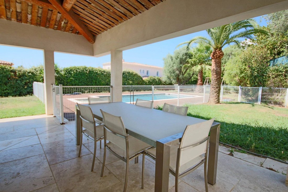 House in Fontmerle, Antibes, France 5 - 15694053