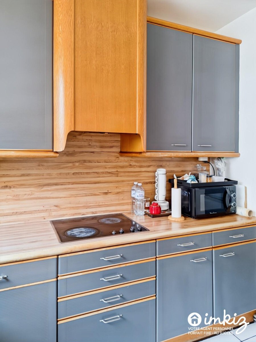 Apartment in Grandes Carrières-Clichy, Paris 18e Arrondissement, Paris 5 - 18678614