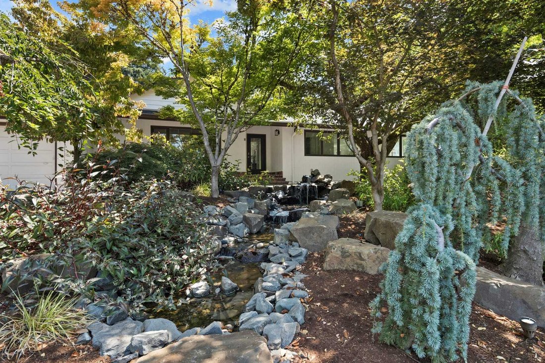 House in Cedar Hills, Oregon, United States 4 - 18675587