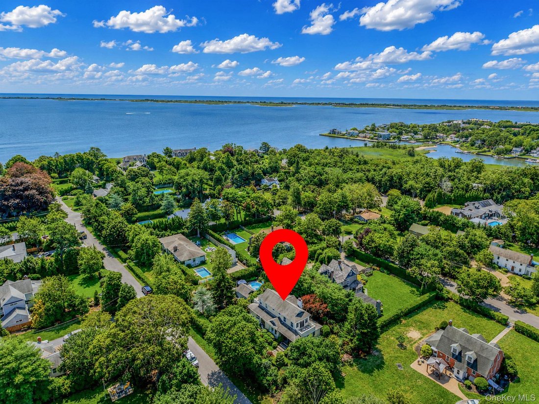 House in East Quogue, New York, United States 1 - 18677433